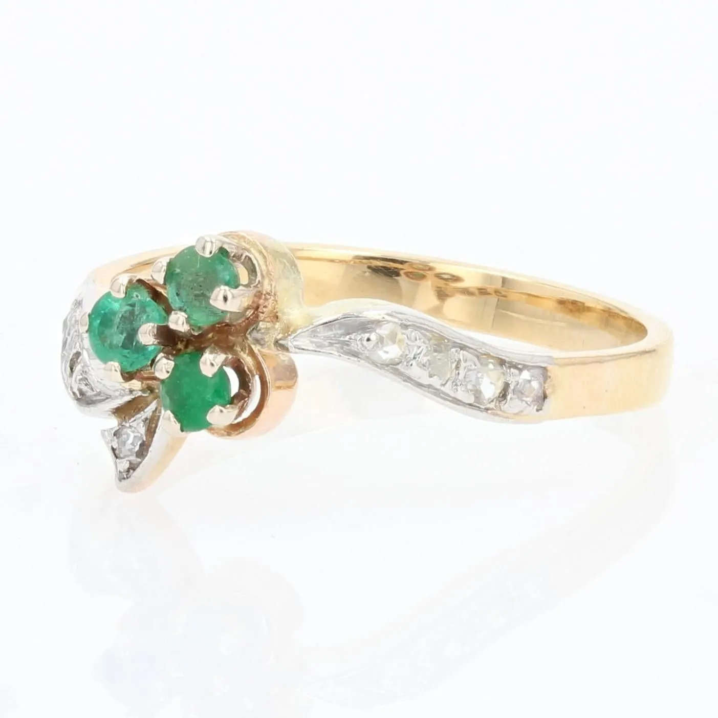 19th Century Emerald Diamonds 18 Karat Yellow Gold Clover Shape Ring