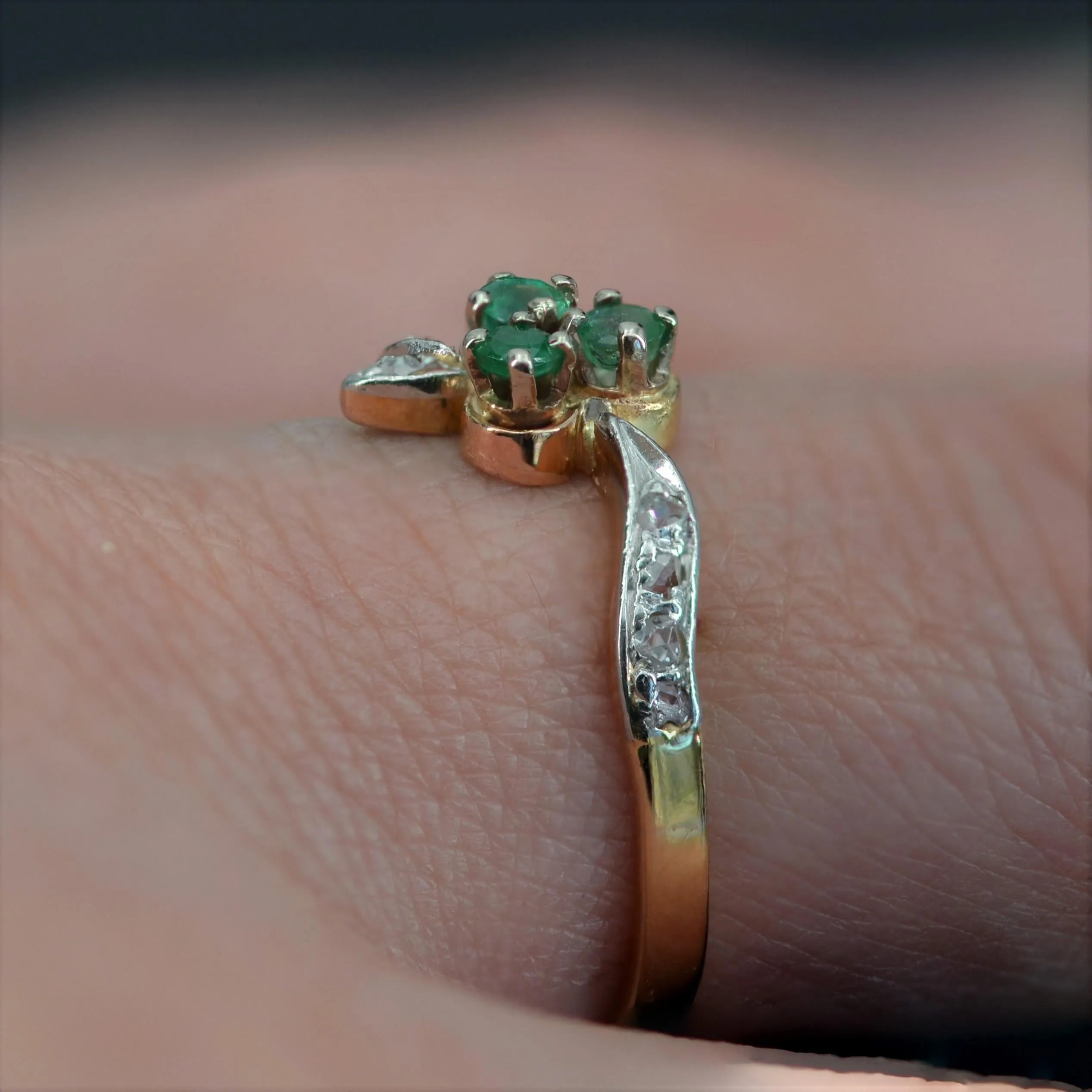 19th Century Emerald Diamonds 18 Karat Yellow Gold Clover Shape Ring