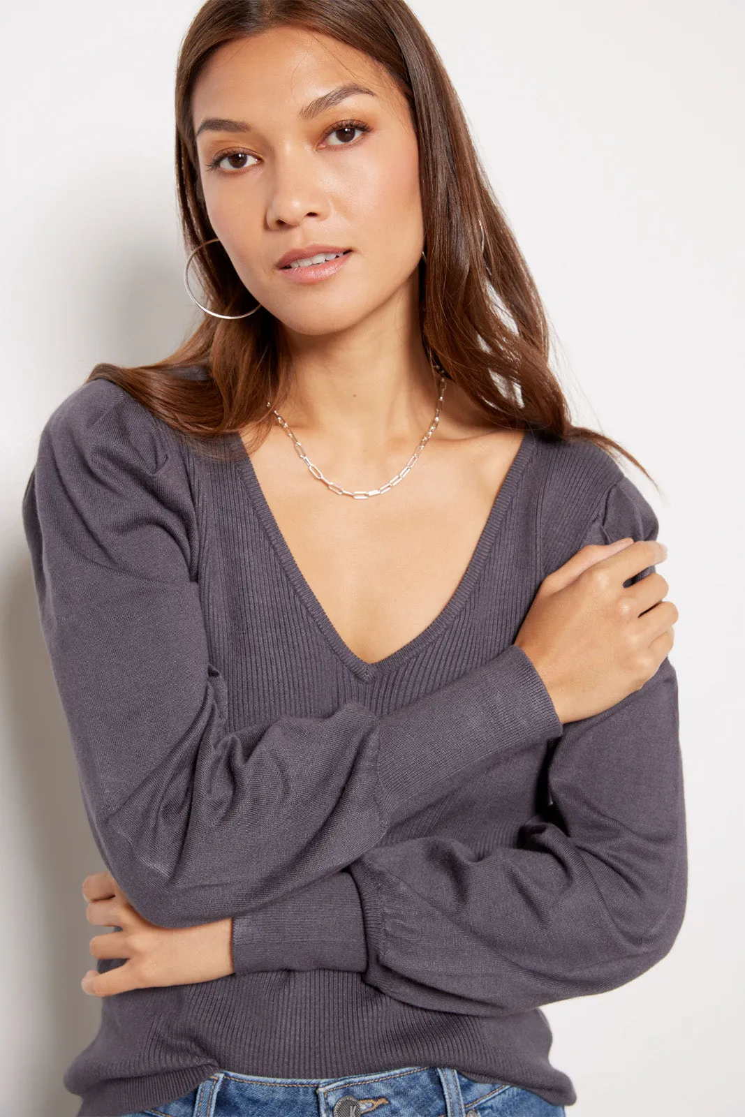 Hilary V Neck Puff Pullover