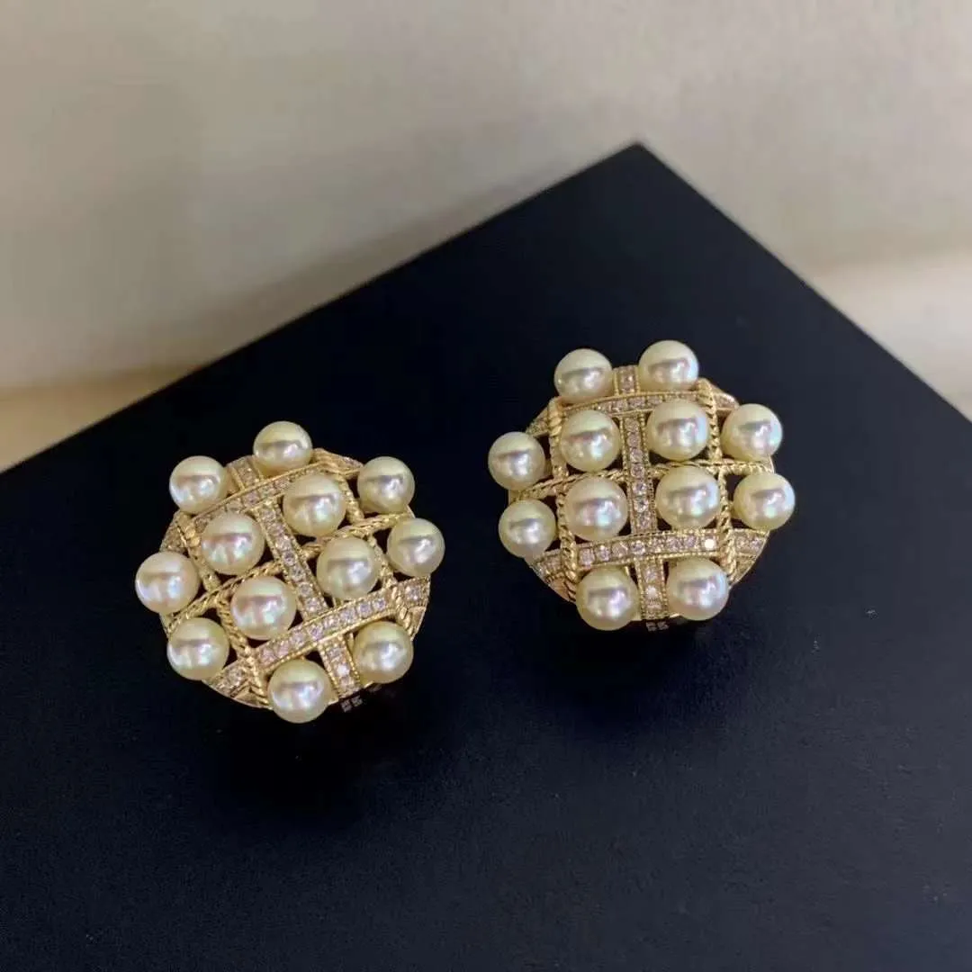 Tsukihana  18K Gold Akoya Pearl With Diamond Floral Stud Earrings - TS004